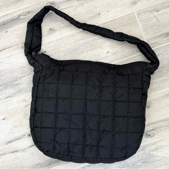 Quilted Black Large Nylon Shoulder Bag - Picture 2 of 5